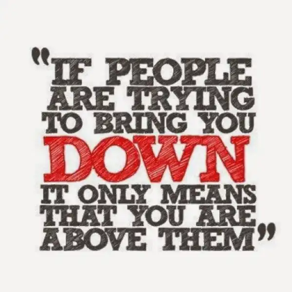 Lola Omotayo Tweets Back at her Haters - "I Feel Sorry for Negative People"